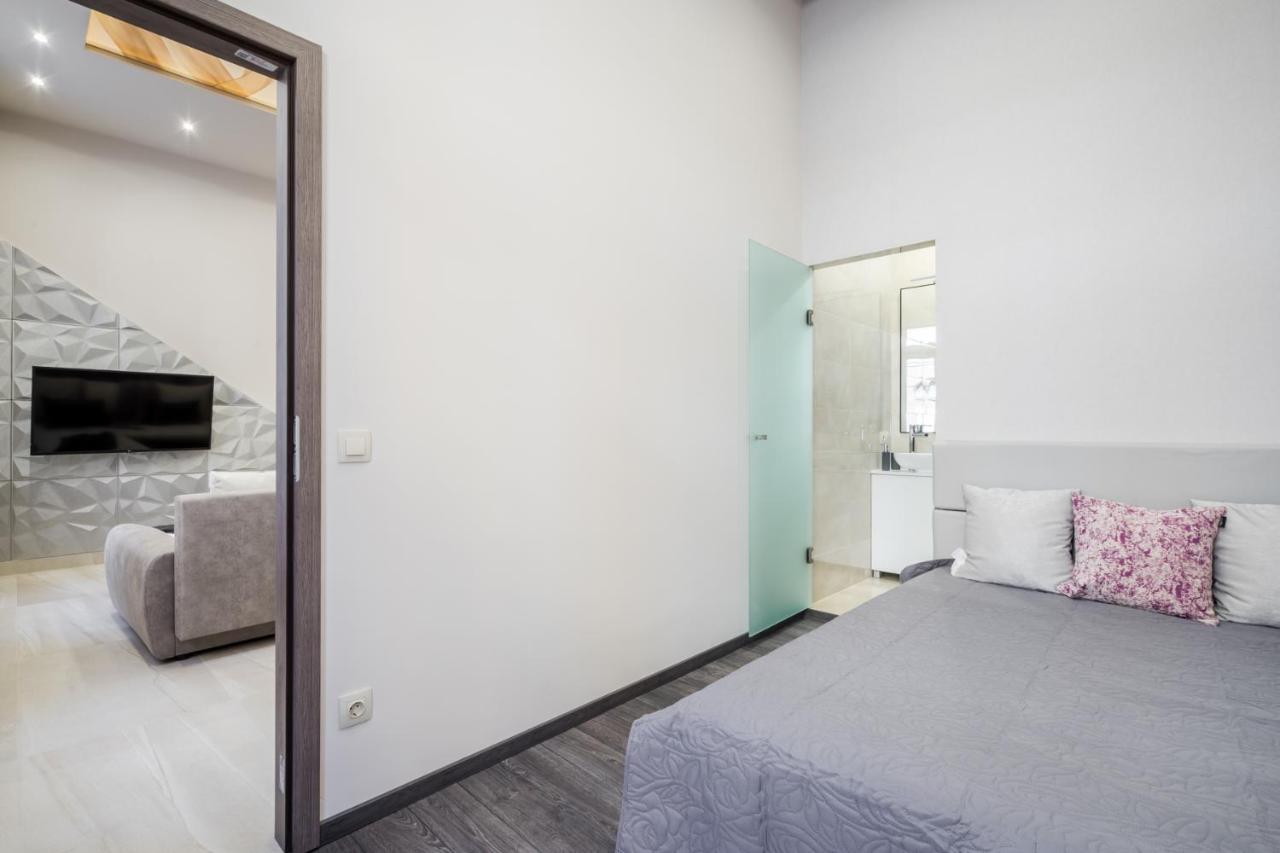 Chic Comfort Suite For 6 By Oktogon Budapest Bagian luar foto