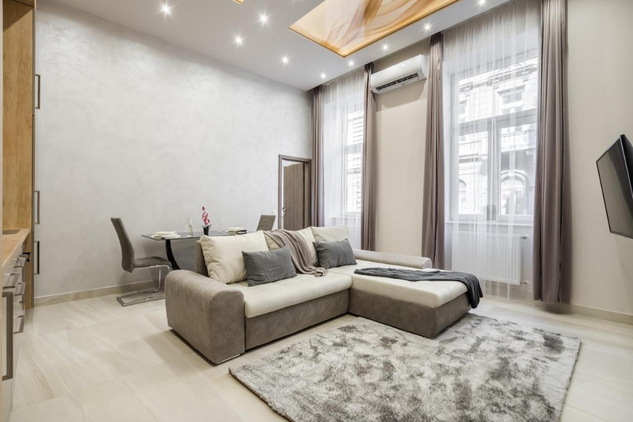Chic Comfort Suite For 6 By Oktogon Budapest Bagian luar foto